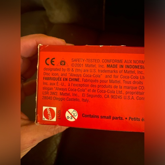 Vintage 2001 Coca-Cola Skateboard Fun Barbie Doll Special Edition - Picture 5 of 5